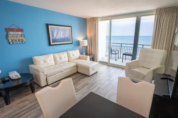 Remodeled 5th Floor Condo All Tile Near Boardwalk! - Myrtle Beach, SC