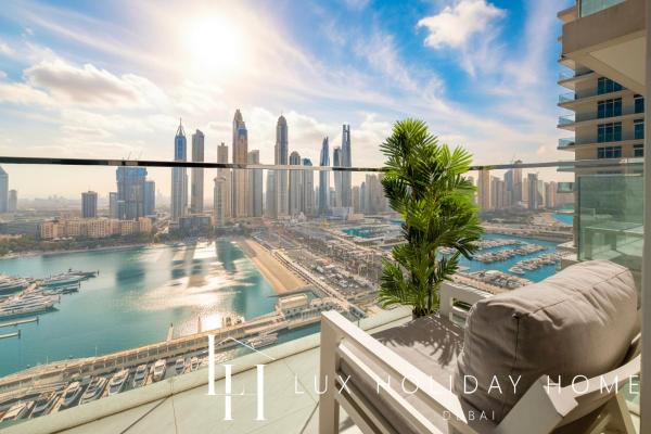På billedet ses objektet LUX The Luxury Sunrise Beachfront Suite 2 beliggende i byen Dubai.