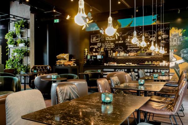 A la foto es mostra l'objecte Motel One München-East Side situat a la ciutat de Munic.