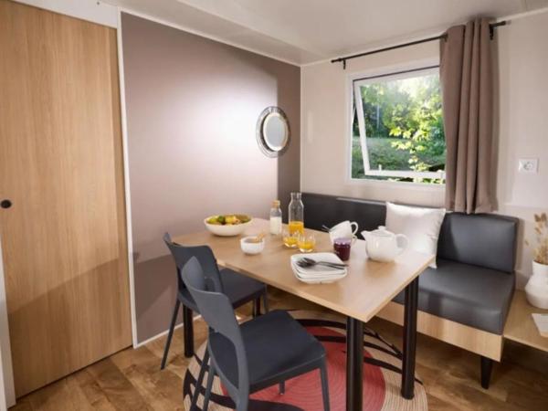 Mobil Home Avec Terrasse Pour 4 Personnes, 2 Chambres - Api-1-52-1287 - Var