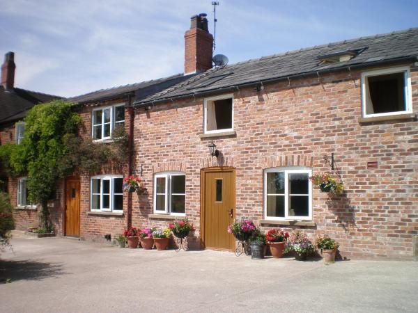 Farmhouse Cottage - Congleton