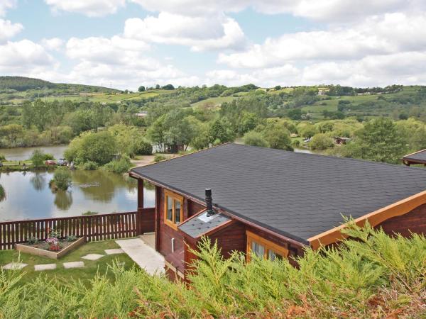 White Springs - Lake View - Parc y Scarlets
