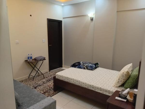 Star Residence - Karachi