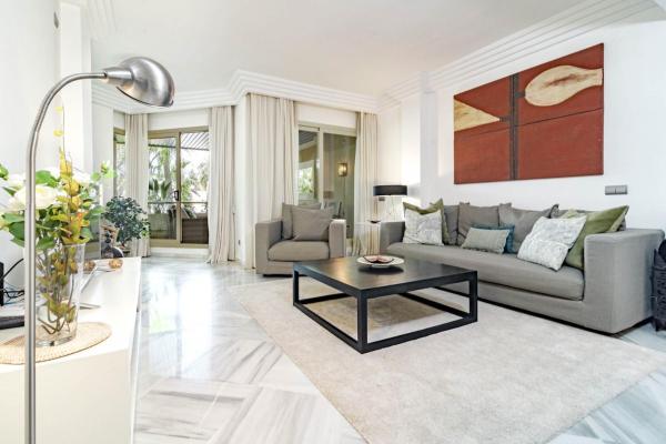 FA- Luxury 2 bedroom apt Fuente Aloha, Marbella
