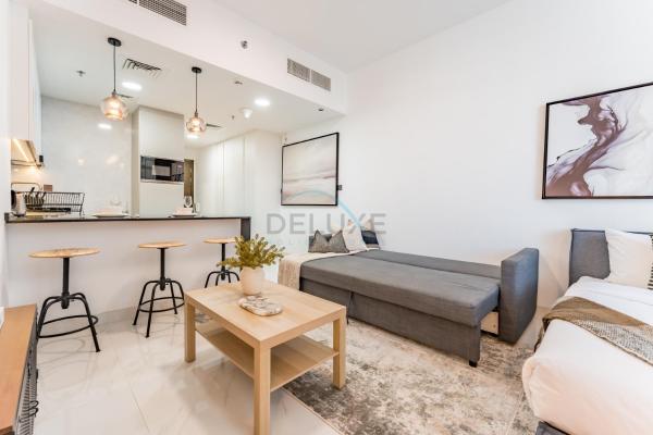 Kuva 6: Studio with Balcony and Views, Walk to Butterfly Garden, Just 20-Minute Drive to JBR Beaches, Uniestate Supreme Residence, Arjan by Deluxe Holiday Homes