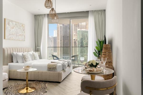 A la foto es mostra l'objecte Chic Studio in Peninsula Three, Business Bay situat a la ciutat de Dubai.