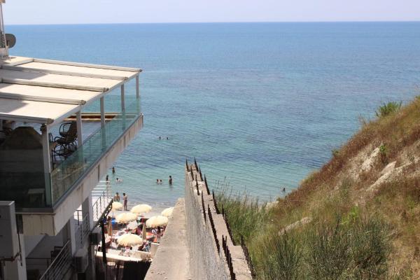 A la foto es mostra l'objecte Coastal Harmony Residence B63 situat a la ciutat de Draç.