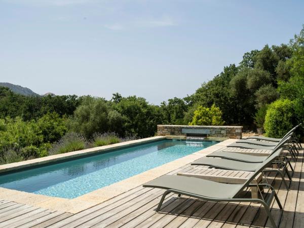 Beautiful Family Home With Pool Near Pigna - Algajola
