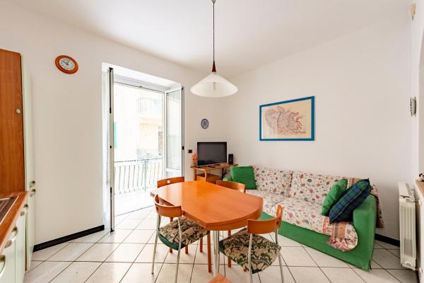 Na zdjęciu widoczny jest obiekt JOIVY Cosy flat with parking in Chiavari położony w mieście Chiavari.