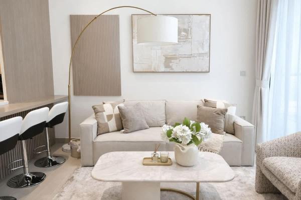 A la foto es mostra l'objecte Chic 1BR Urban Retreat Binghatti Phantom situat a la ciutat de Dubai.