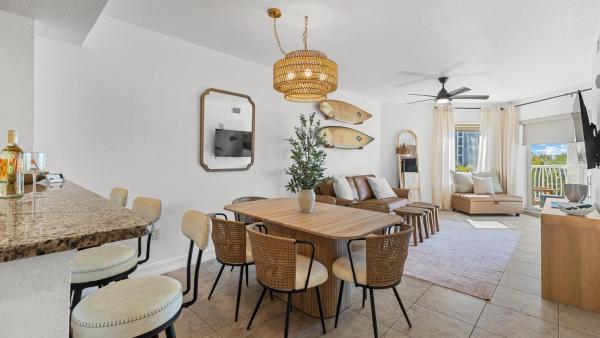 Oasis Getaways Updated Coastal Luxury - St. Pete Beach, FL