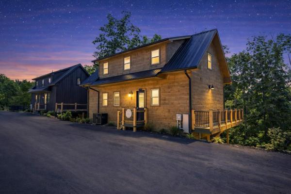 Whispering Pine - Arcade - Lake Perks - Dandridge, TN