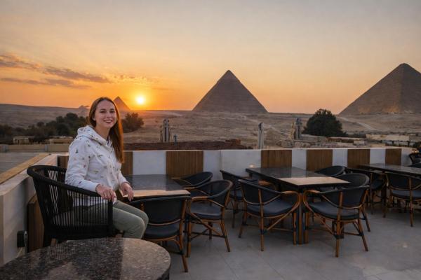 Pyramids Holiday Escape, Kairo