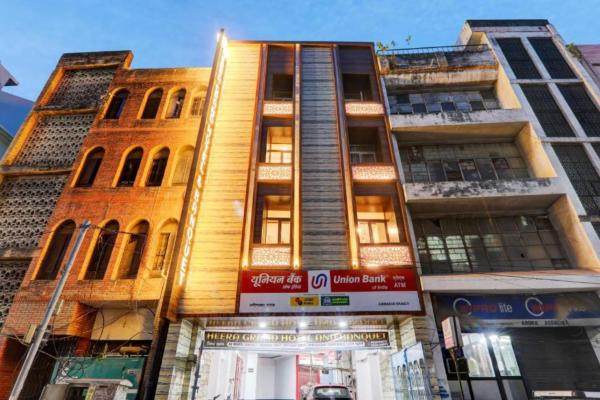 På billedet ses objektet RROOMS Hotel Heera Grand beliggende i byen Lucknow.