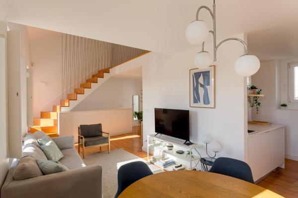 Belém Loft Retreat Mezzanine & Terrace - Almada