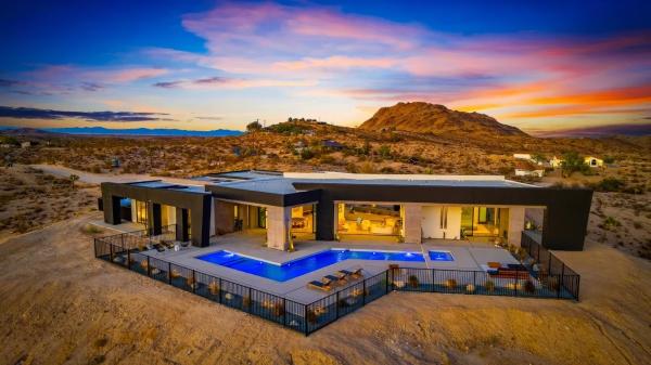 Joshua Tree Elysium - Pool, Pickleball & Hot Tub - Joshua Tree, CA