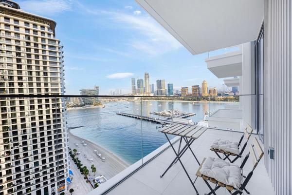 A la foto es mostra l'objecte Classy Stay at Beach Mansion with Private Beach situat a la ciutat de Dubai.
