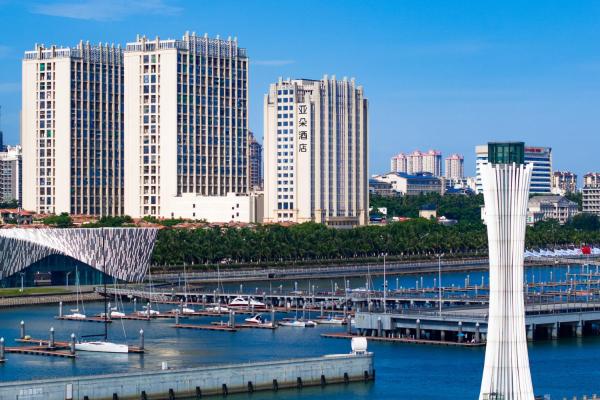 Atour Hotel Haikou Binhai Avenue Xixiu Beach