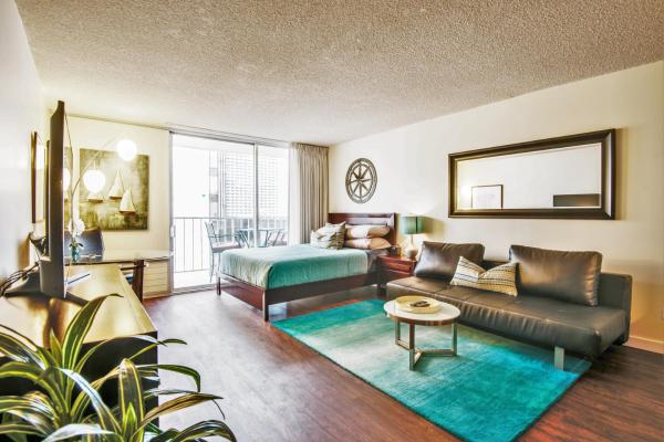 Tropical Studios At Marine Surf Waikiki - Free Parking - Best Location - Full Kitchen - Swimming Pool - Kailua, HI