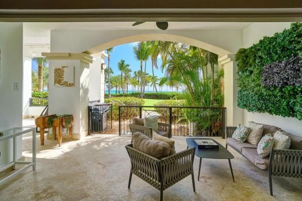 På billedet ses objektet Stylish Lux Beach Condo Aquamarina Cap Cana beliggende i byen Punta Cana.