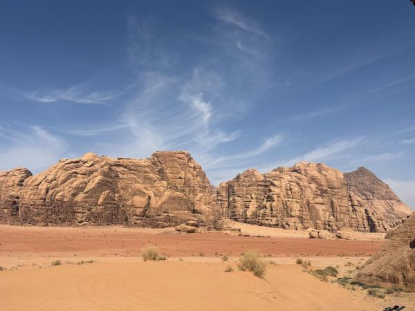 Lovers Of Wadi Rum - Jordania
