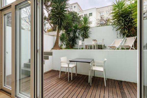Garden Terrace - Lisbon City Retreat - Vialonga