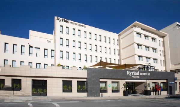 A la foto es mostra l'objecte Kyriad Prestige City Center Tunis situat a la ciutat de Bab Khadra.