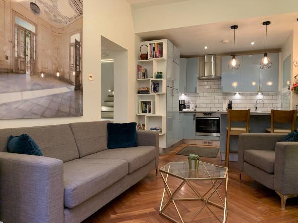 Stylish Hyde Park 3 Bedroom, 2 Bathroom & Patio Near Kensington Palace - Fulham