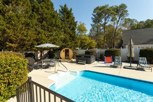 Golfer Paradise. Pool, Sauna, Hot Tub, Putting Green And More - Pinehurst, NC