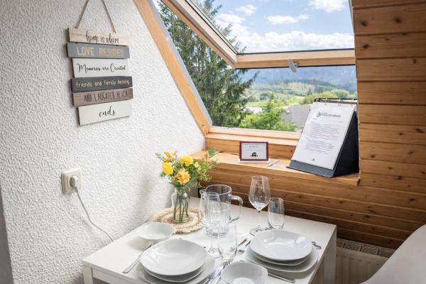 Urlaubsmagie - Ferienwohnung Bergsteigersuite - Mit Balkon - Blick In Die Sächsische Schweiz - Reinhardtsdorf-Schöna