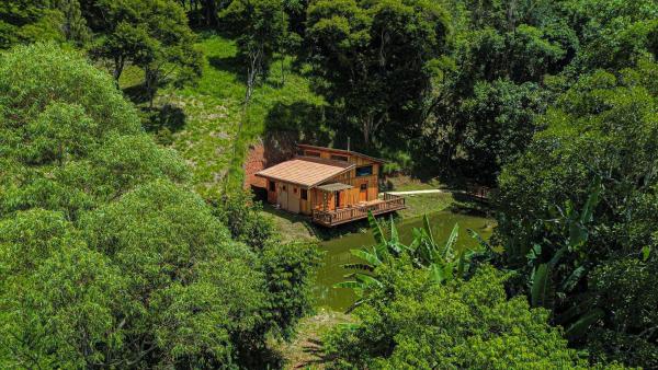 Chalé De Madeira Com Lago - Serra Da Mantiqueira - Minas Gerais (estado)