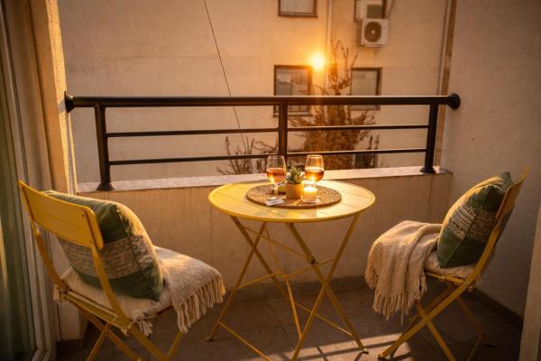 A la foto es mostra l'objecte StayLux Balcony Free Parking City Center Apartment in Ohrid Near Lake situat a la ciutat de Ohrid.