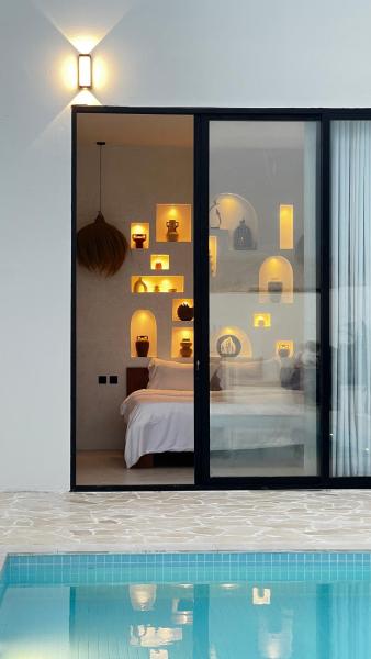A la foto es mostra l'objecte Raml villa situat a la ciutat de Şāliḩīyah.