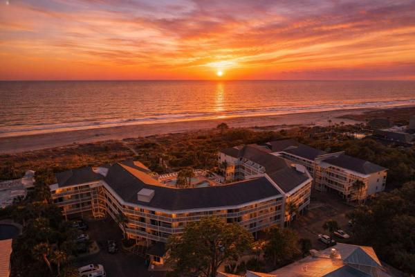 Coligny Beach Front Condo - Hilton Head Island, SC