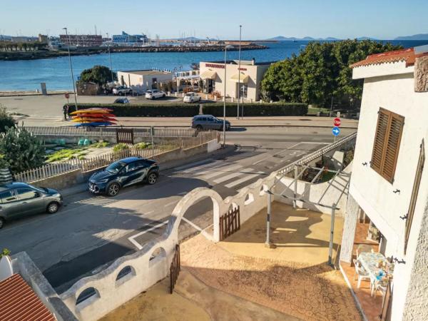 A Welcoming Ground-floor Accommodation - Porto Torres