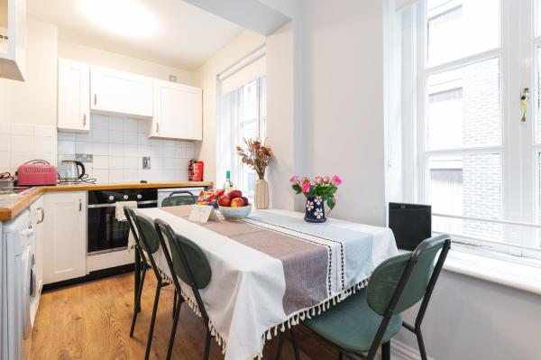 Dublin Central Spacious 3br Apt In Temple Bar - Dublin