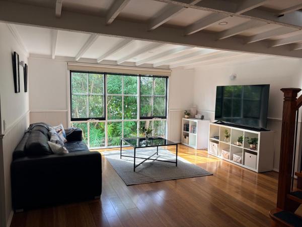 Bonza Family Retreat - Melbourne