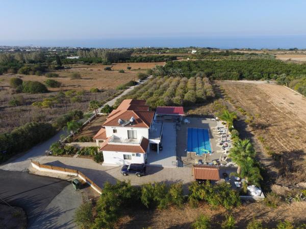 Nayia Paradise Villa! Best Villa in Cyprus, Пафос