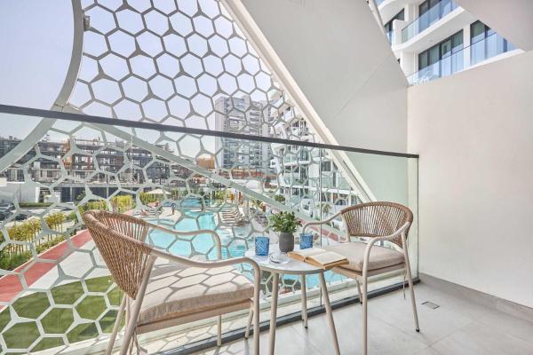Na fotografii je vidět objekt Frank Porter - Oxford Gardens nacházející se ve městě Dubaj.