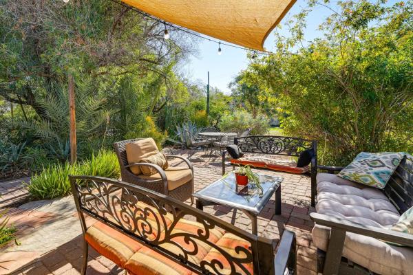 2 Mi To Downtown: Pet-friendly Home In Phoenix! - Phoenix, AZ