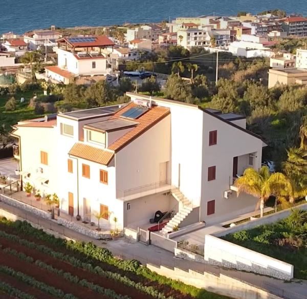Nereide Home 350 Sqm With Large Garden - Balestrate