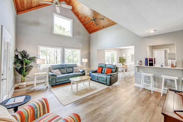 Charming 3br Home In Frisco With Wifi, Full Kitchen And Private Hot Tub - Hatteras, NC