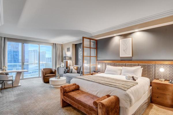 Mgm Signature Luxury Jr Suite With Balcony Strip And Sphere Views - Las Vegas, NV