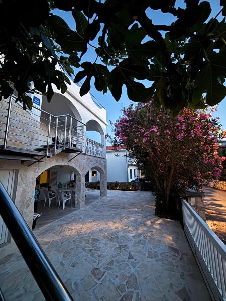 Apartmani Manda - Vir