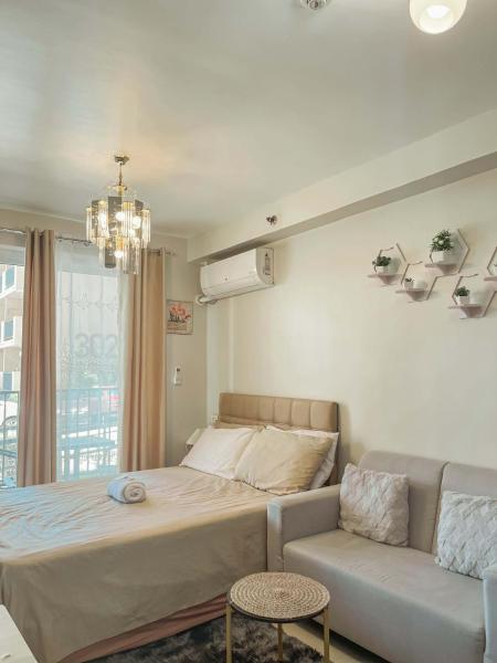 Condo At Ground Floor With Private Balcony And Free Pool Access - Philippines