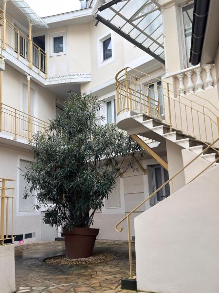Le Chalet Des Rosiers Studio 5 Min De La Gare Et Du Centre Ville - Vichy