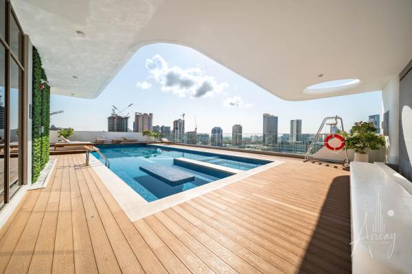 Modern Japandi 1BR Rooftop Infinity Pool & Views