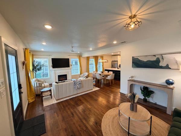 Sleeps 11-gated Parking-6 Mins To Medical Center - Houston, TX