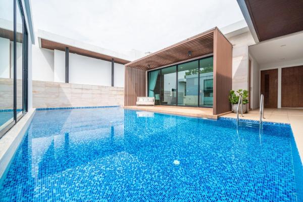 Movenpick Residences 4-bedroom Pool Villa Beach Access, Na Jomtien Pattaya - Pattaya