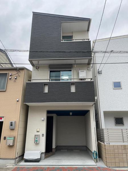 Osaka Namba 5 Stations To Villa, 3 Rooms, 2 Toilets, 1 Bathroom, Free Car Park - Suita